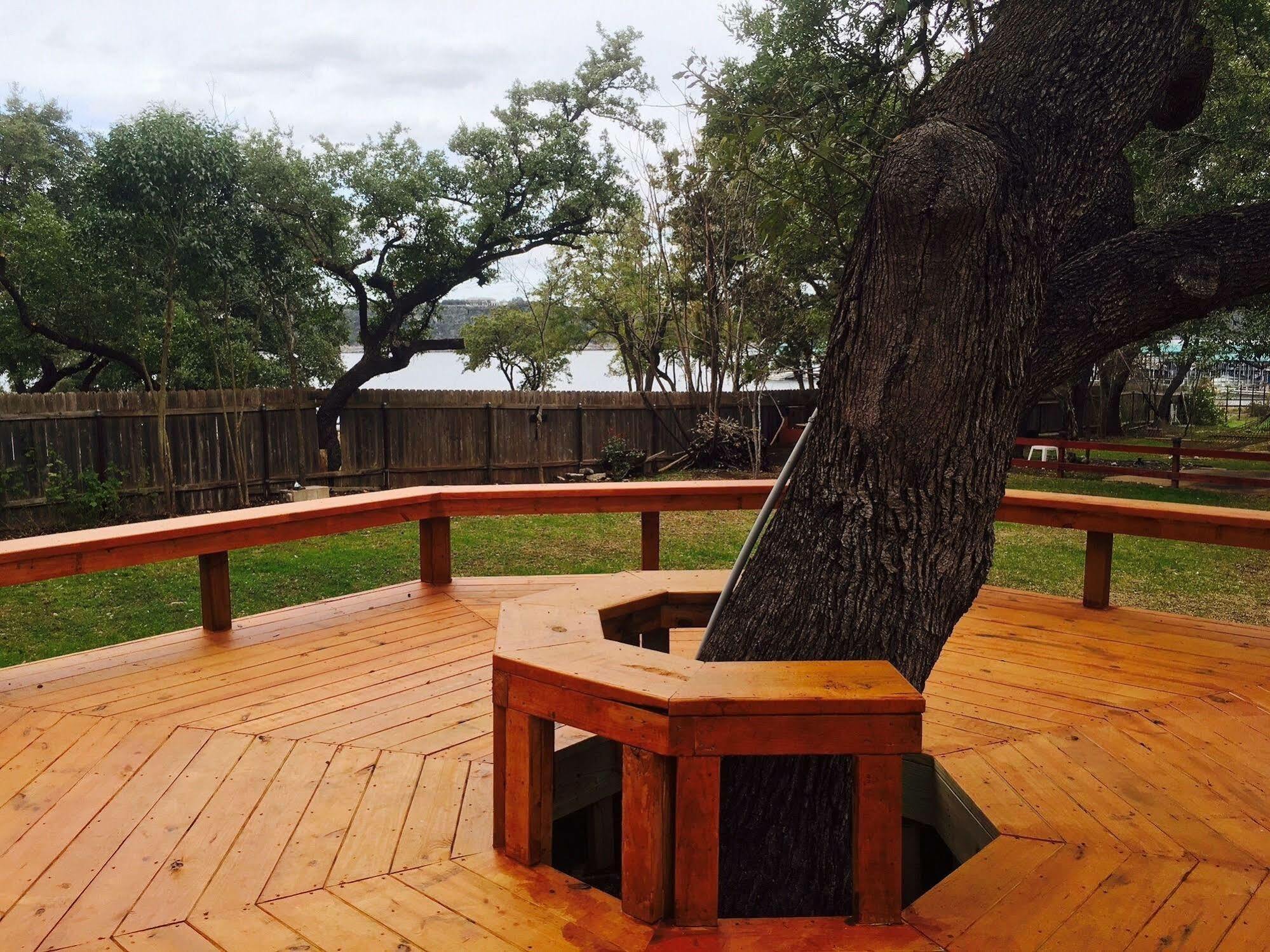 The Cove Bnb Hudson Bend Exterior photo